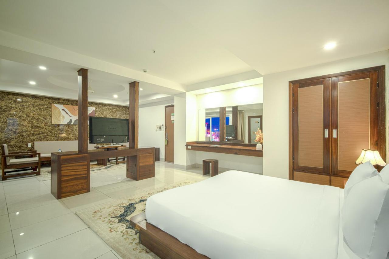 Emerald Boutique Hotel Danang ภายนอก รูปภาพ